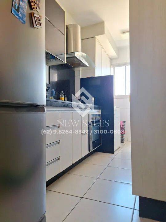 Apartamento à venda com 2 quartos, 64m² - Foto 4