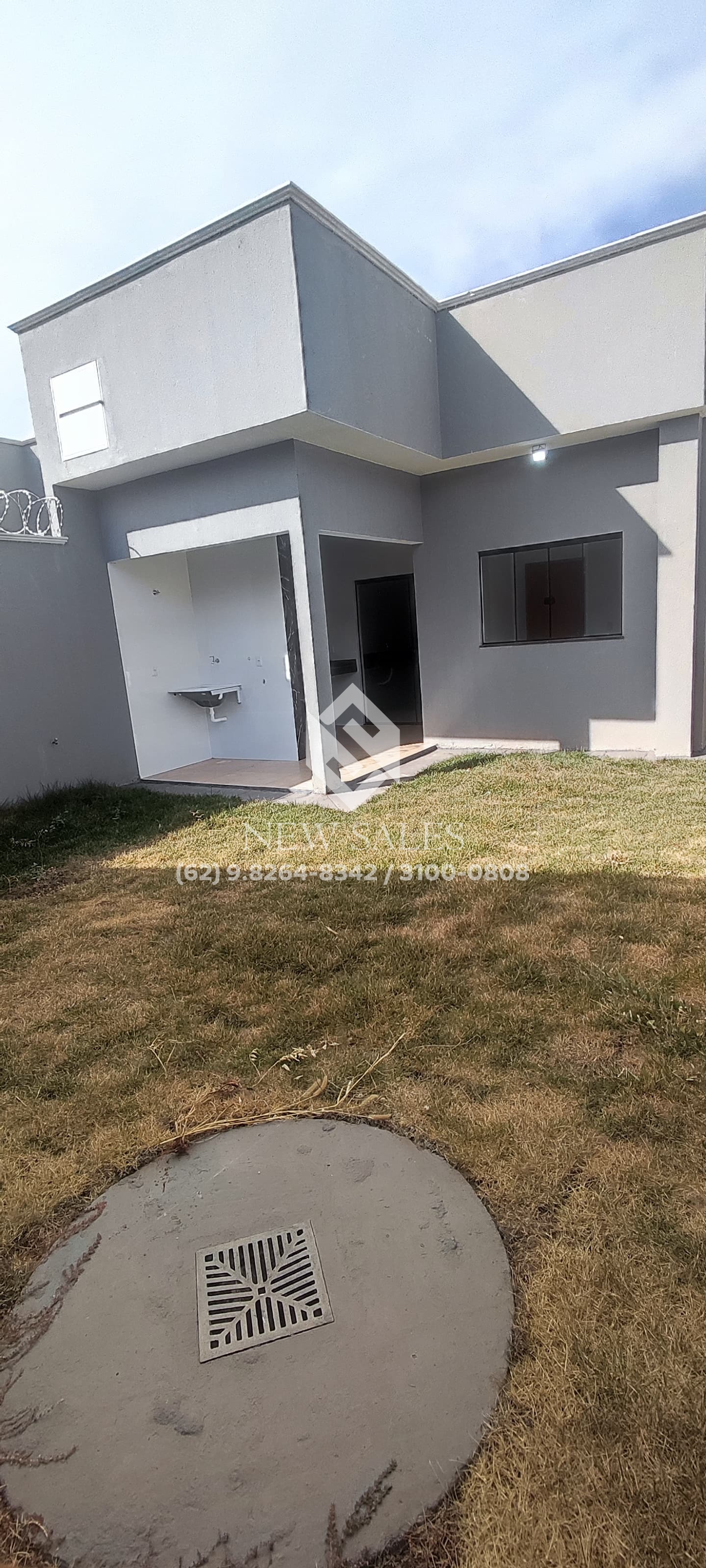 Casa à venda com 4 quartos, 195m² - Foto 1