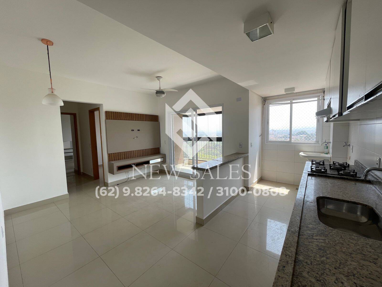 Apartamento à venda com 2 quartos, 62m² - Foto 1